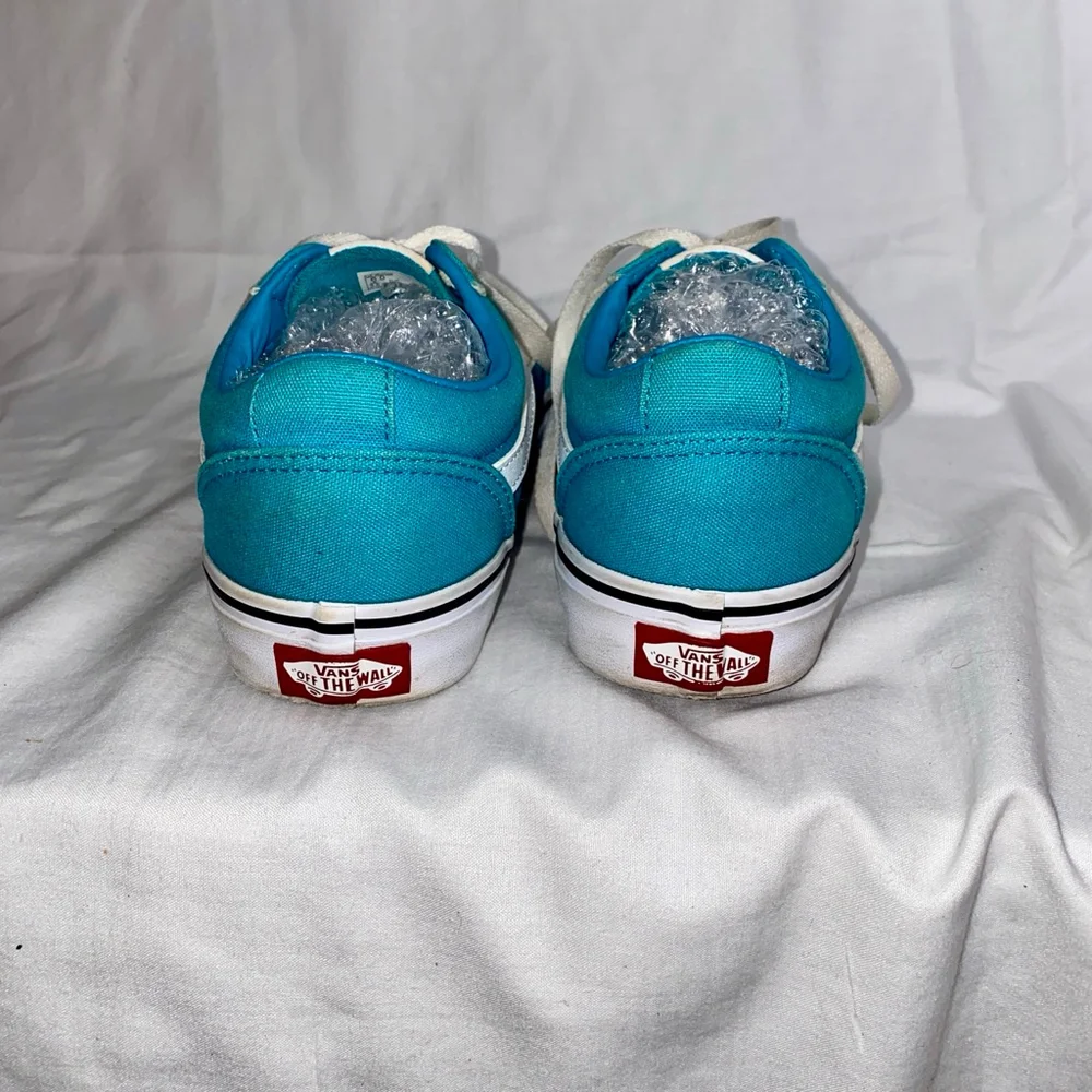 Women's Vans Teal and White Low Top Sneakers Size 6